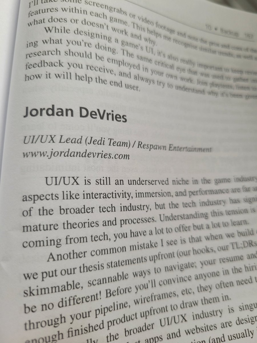 Finally received <a href="/bunny_ballball/">Simon Brewer</a>'s book "The Pocket Mentor for Video Game UX UI" and started to read, totally recommended if you're interested in Game UI/UX

Also happy to see contributions from my other colleagues, <a href="/theastralj/">Jordan DeVries🔜Dragon Con</a> and <a href="/GavMakesGames/">Gav</a> - alongside my small part :)