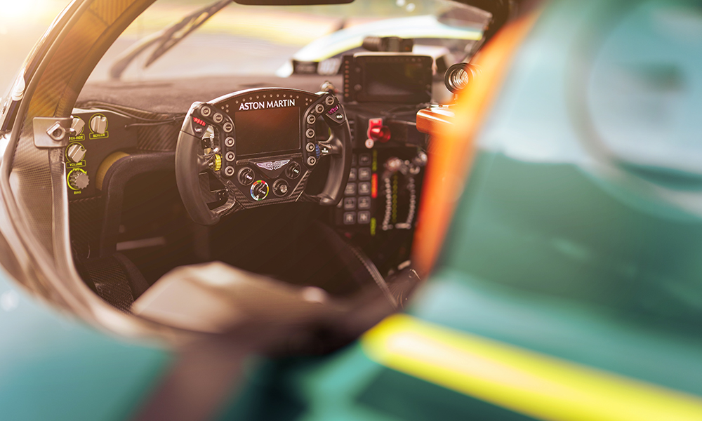 sportscar365's tweet image. 🗞️ NEWS: Aston Martin has taken the wraps off a non-homologated variant of its Valkyrie Le Mans Hypercar, the Valkyrie LM, which will be limited to ten track day-specific units.

➡️ sportscar365.com/industry/aston…