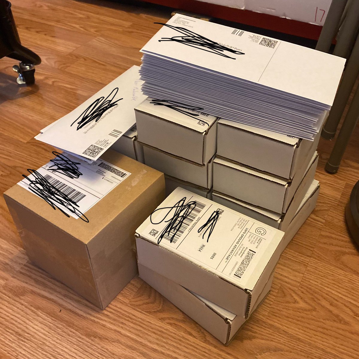 🕰️ Most card sellers obsess over squeezing every last dollar out of each card.

The smart ones squeeze the most dollars out of their time.

Here’s how to stop wasting time and start selling smarter 👇