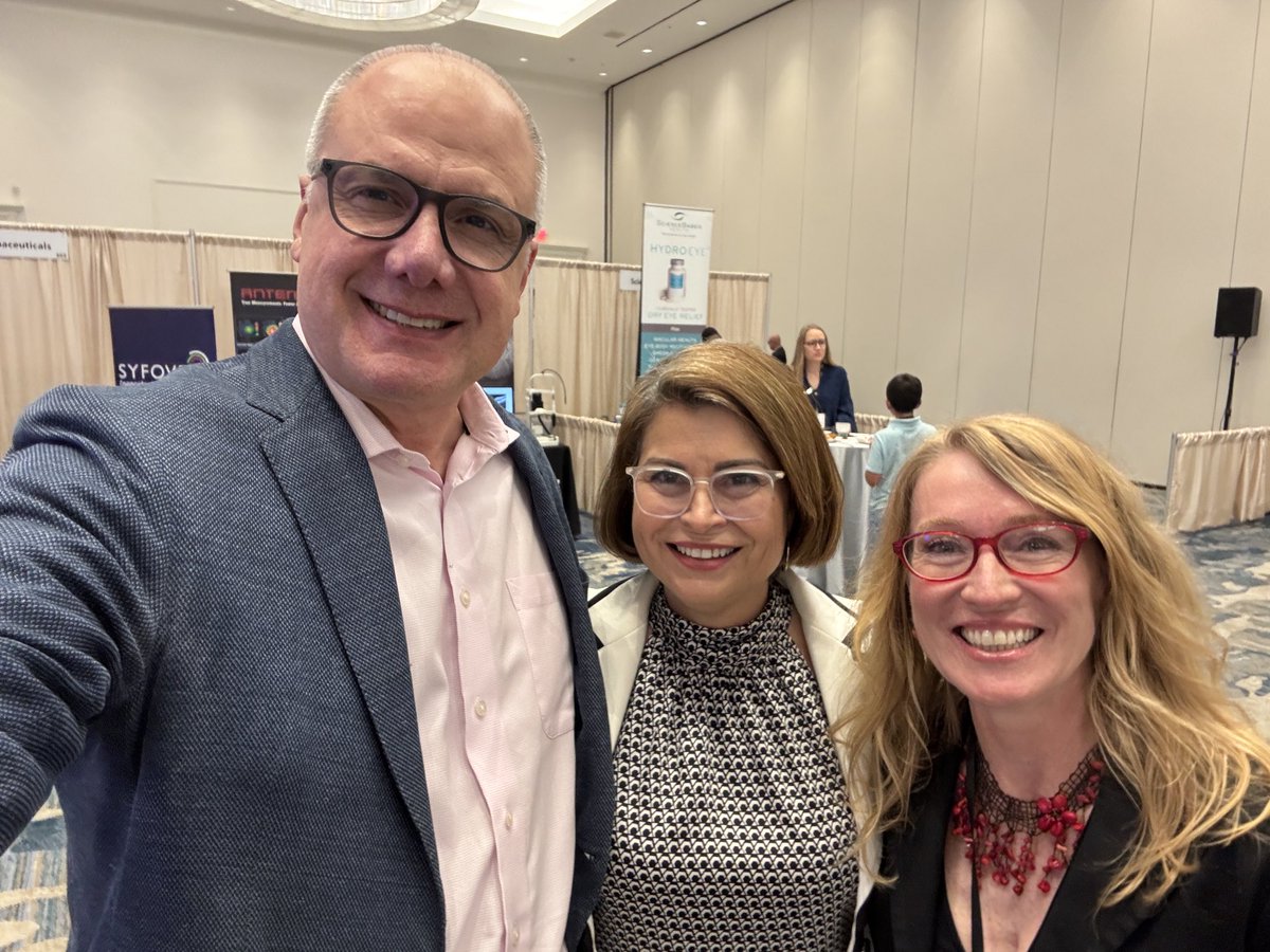 JWHarbourMD's tweet image. Wonderful privilege for me to be with the current and future president of the Florida Society of Ophthalmology at their annual meeting.