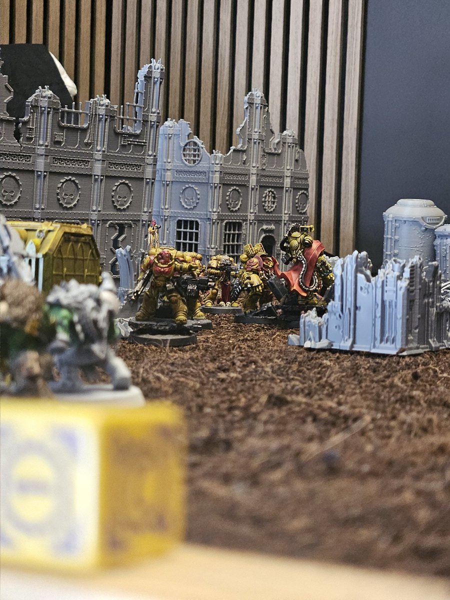 goonglab's tweet image. I got the free runt dice... I don&apos;t play dnd though so I js use them to track my command points in warhammer