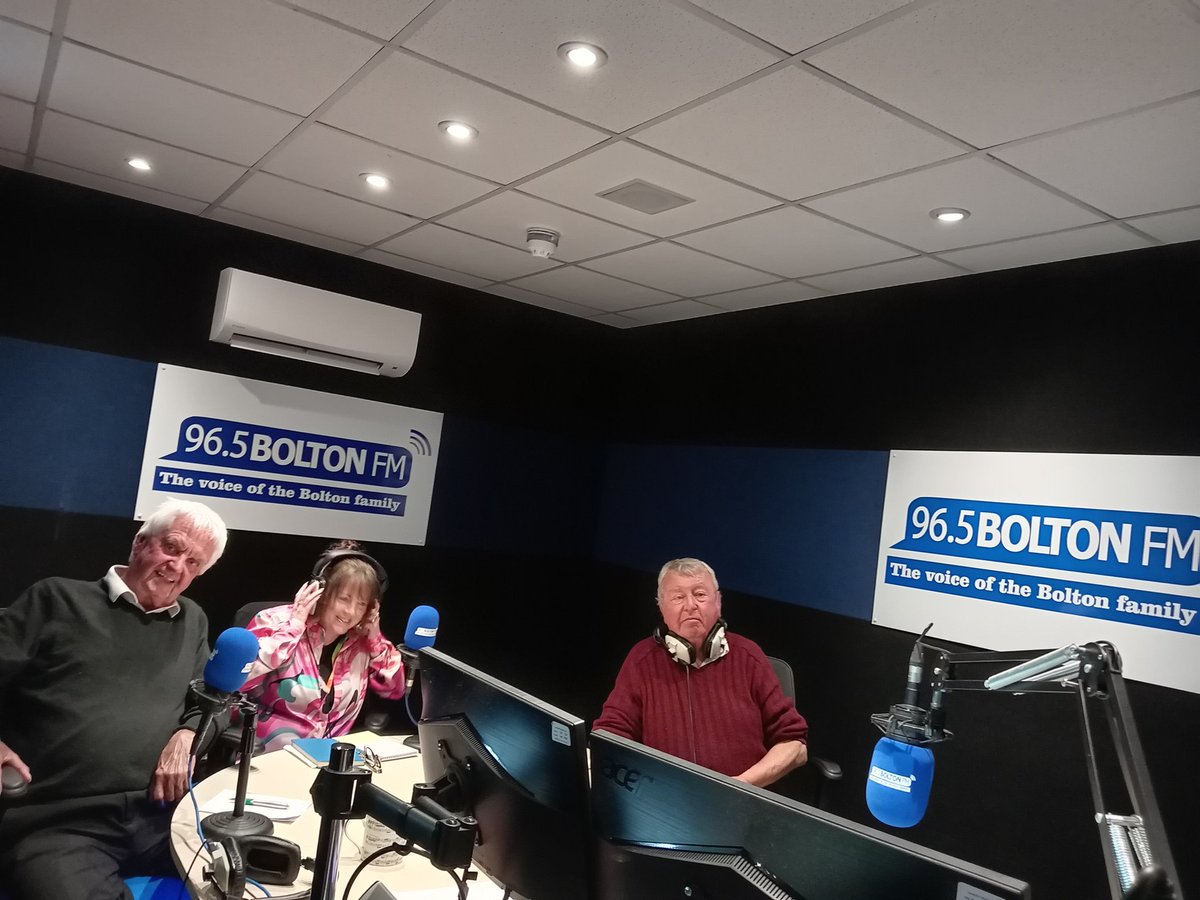 Thank you to the fantastic team at <a href="/BoltonFM/">Bolton FM</a> Community Corner ... It was a such a pleasure to appear on the Show 😊 to chat about the amazing things we do to help lots of lovely folk across Bolton
Click here to listen 👇
boltonfm.com/listen-again/?… 

#ItstheLittleThings
#Community