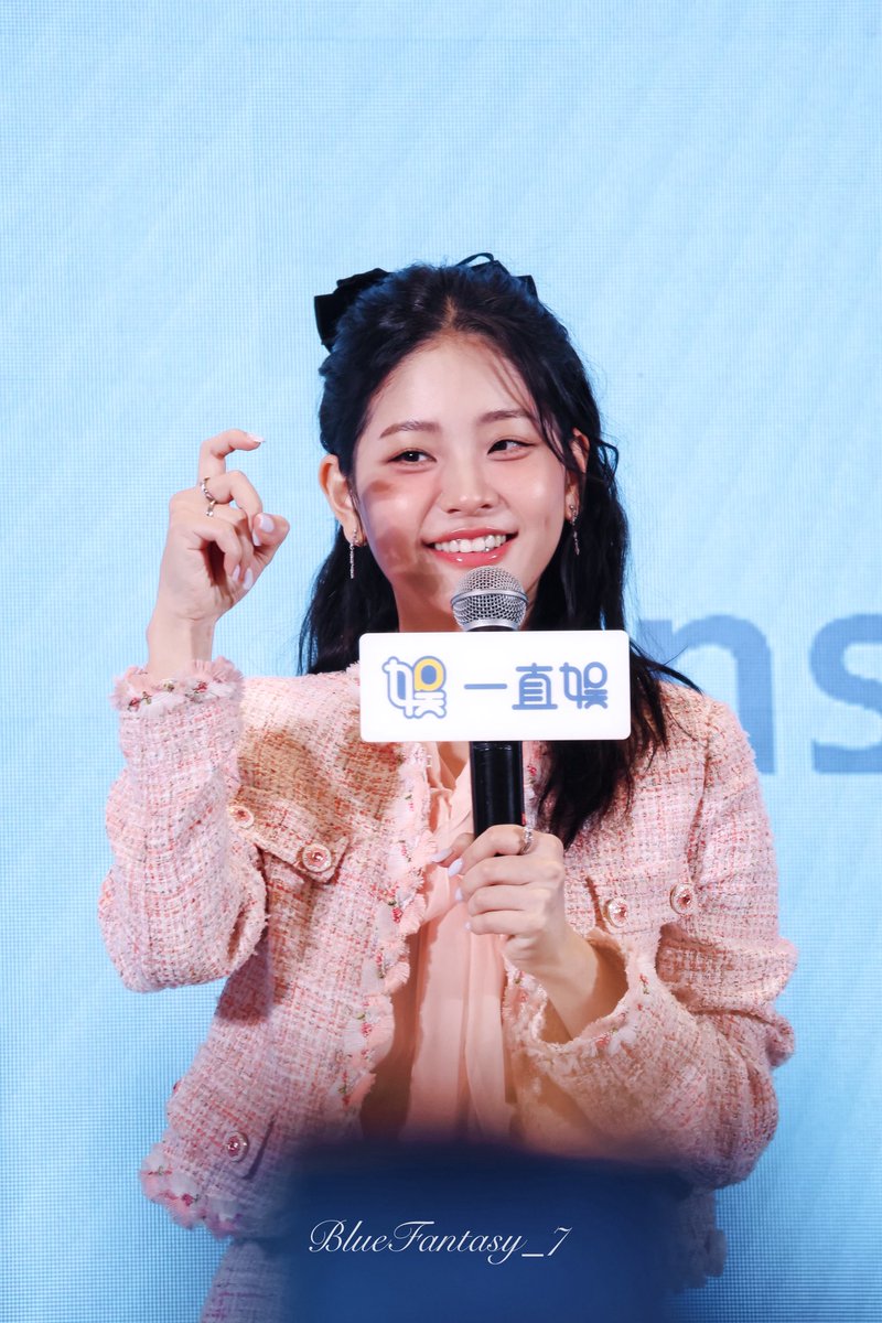 BlueFantasy_7's tweet image. 250601 ShangHai

7️⃣

#정수빈 #ChungSubin