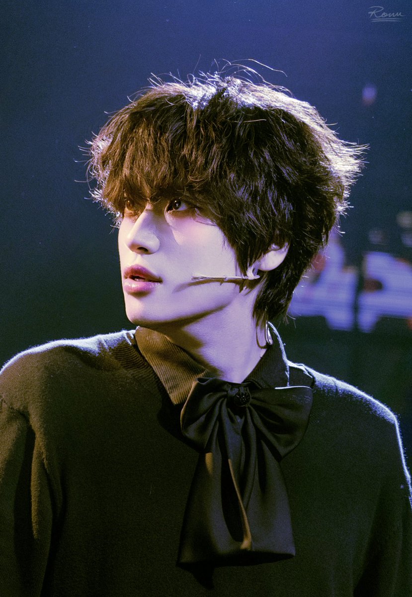 250608
뮤지컬 <개와 고양이의 시간>
스페셜 커튼콜 :: 누가 랩터를 버렸을까2

플루토 役 #니엘 배우님

모두 너를 위한 거야