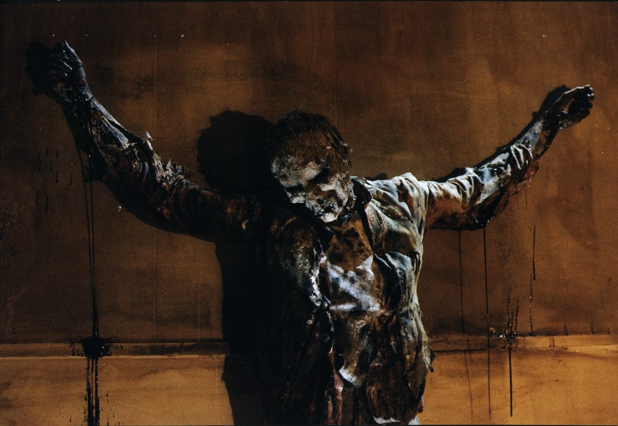 Fulci's masterpiece, THE BEYOND, is included in this week's review round-up 🧟‍♂️ 
mattshorroraddiction.com/?p=25953
#luciofulci #italianhorror #thebeyond #80s #blog