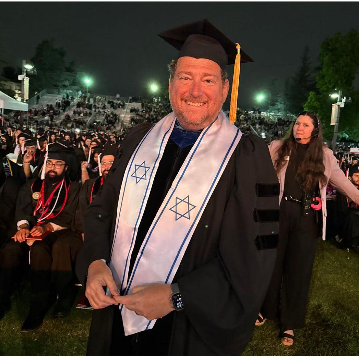 *California State  Northridge Professor Gary Katz* showed his Jewish pride at graduation and has been a friend and ally as a “Matador Against Antisemitism.” Thank him for being a role model and an inspiration! 

actionbutton.nationbuilder.com/share/SPK-QEVE…