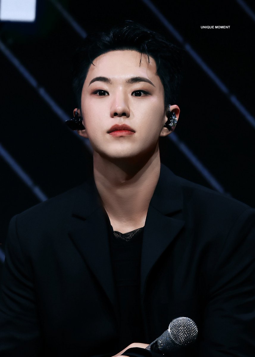 UniqueMoment_'s tweet image. 250608 GV
#호시 #세븐틴 #HOSHI #SEVENTEEN #ホシ
@pledis_17