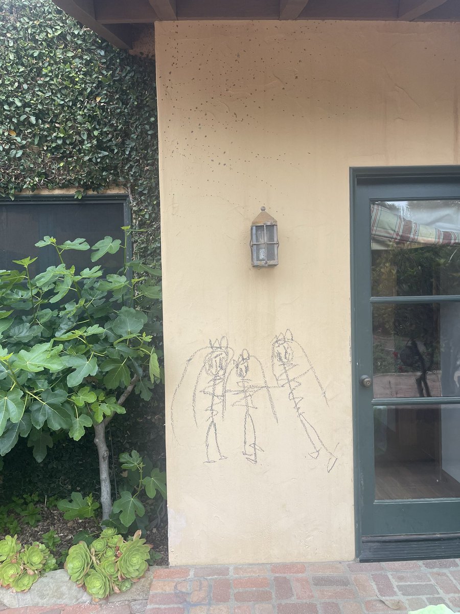 kathyireland's tweet image. When a precious 4 year old instantly increases the value of your home with her masterpiece!
Daisy in the middle, her mom on the right and Yaya (me) on the left.
Priceless!💖