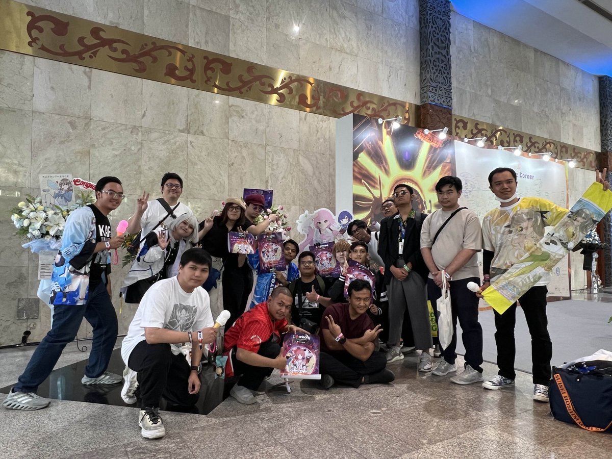 DorutaNarada's tweet photo. First time terlibat acara komunitas kayak gini, seneng banget saat rasanya artis yg lain suka @virtual_kaf diundang ke @animefestasia. Terima aksih kamitsubaki indo sudah inisiasi projek furasuta ini

#AFAID25 #kafafaid https://t.co/LinBcbUCXa