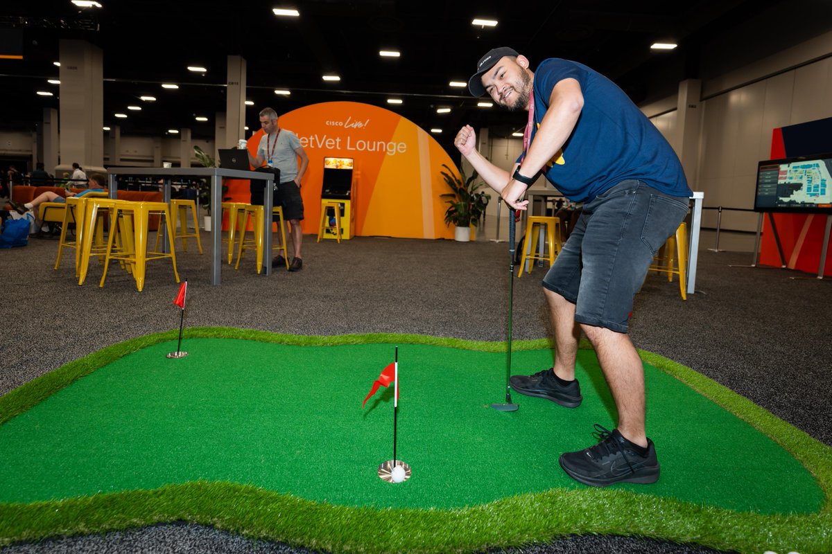 CiscoLive tweet media