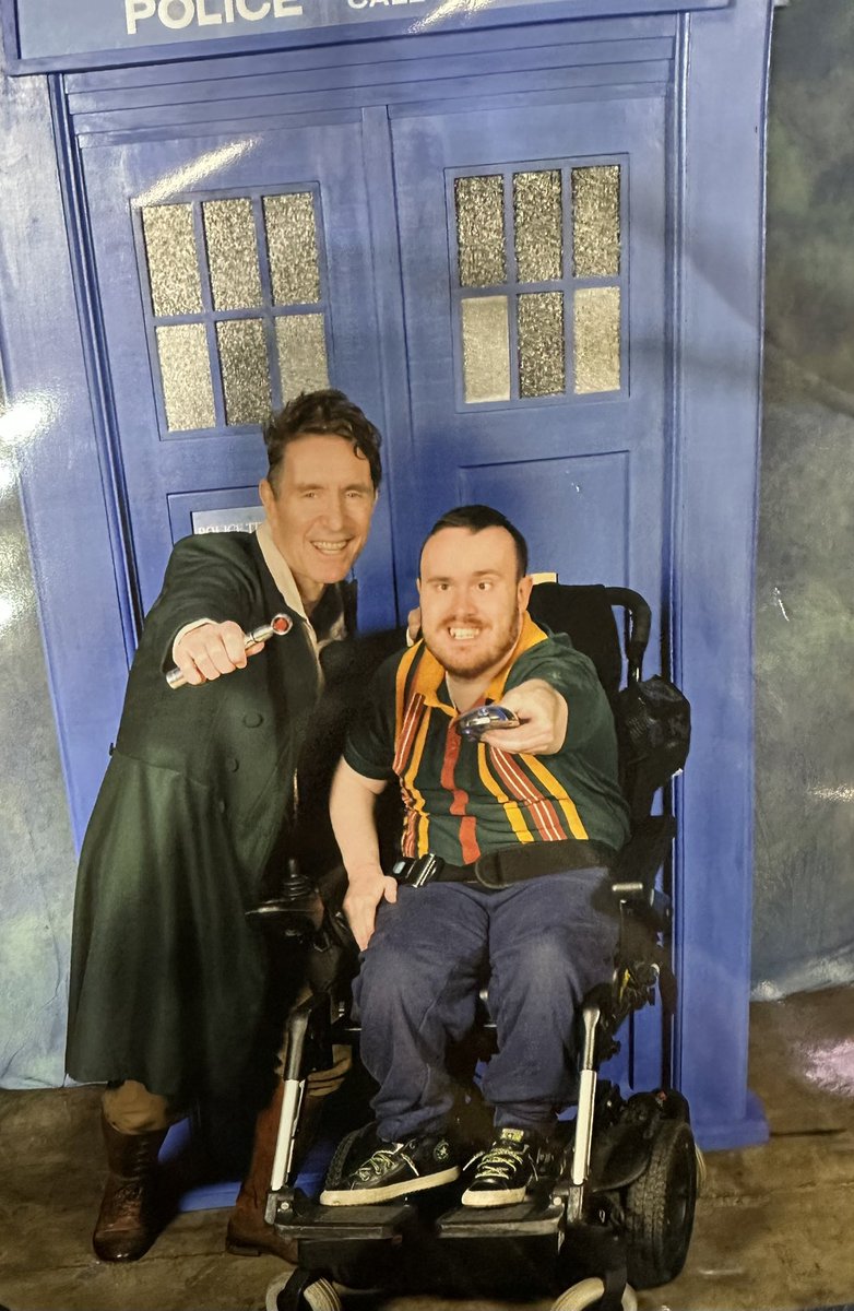 Got to meet both Peter Davison and Paul McGann in their Doctor costumes!!
As a fan this was such a treat. So glad they’ve started doing this 😃💙✨
#DoctorWho