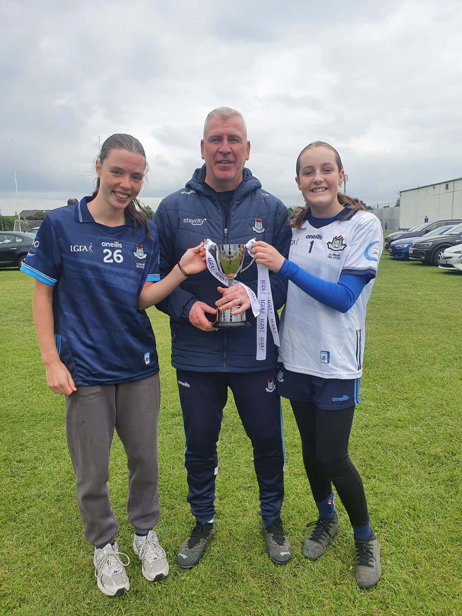 An bhó curtha thar abhainn acu 😊😊😊