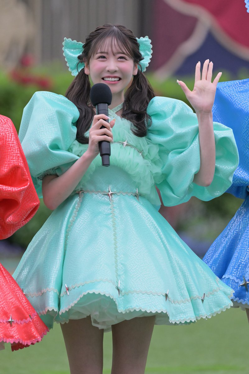 櫻井 装苑』1月号に FRUITS ZIPPERが登場しております！ 白と黒の