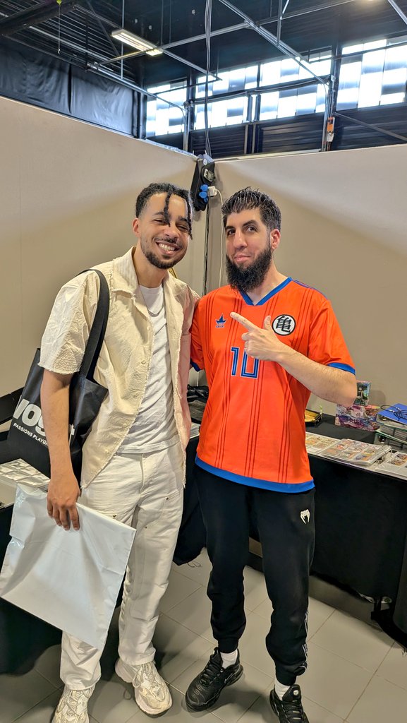 Avec <a href="/mastuu_/">Mastu</a> au salon LUDOFEST !

Je lui ai présenté le projet DRAGON BALL Saiyans Origins 🔥