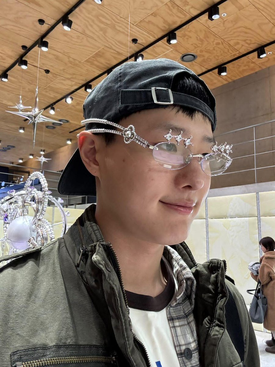 띠로리롱 *´ސު｀*