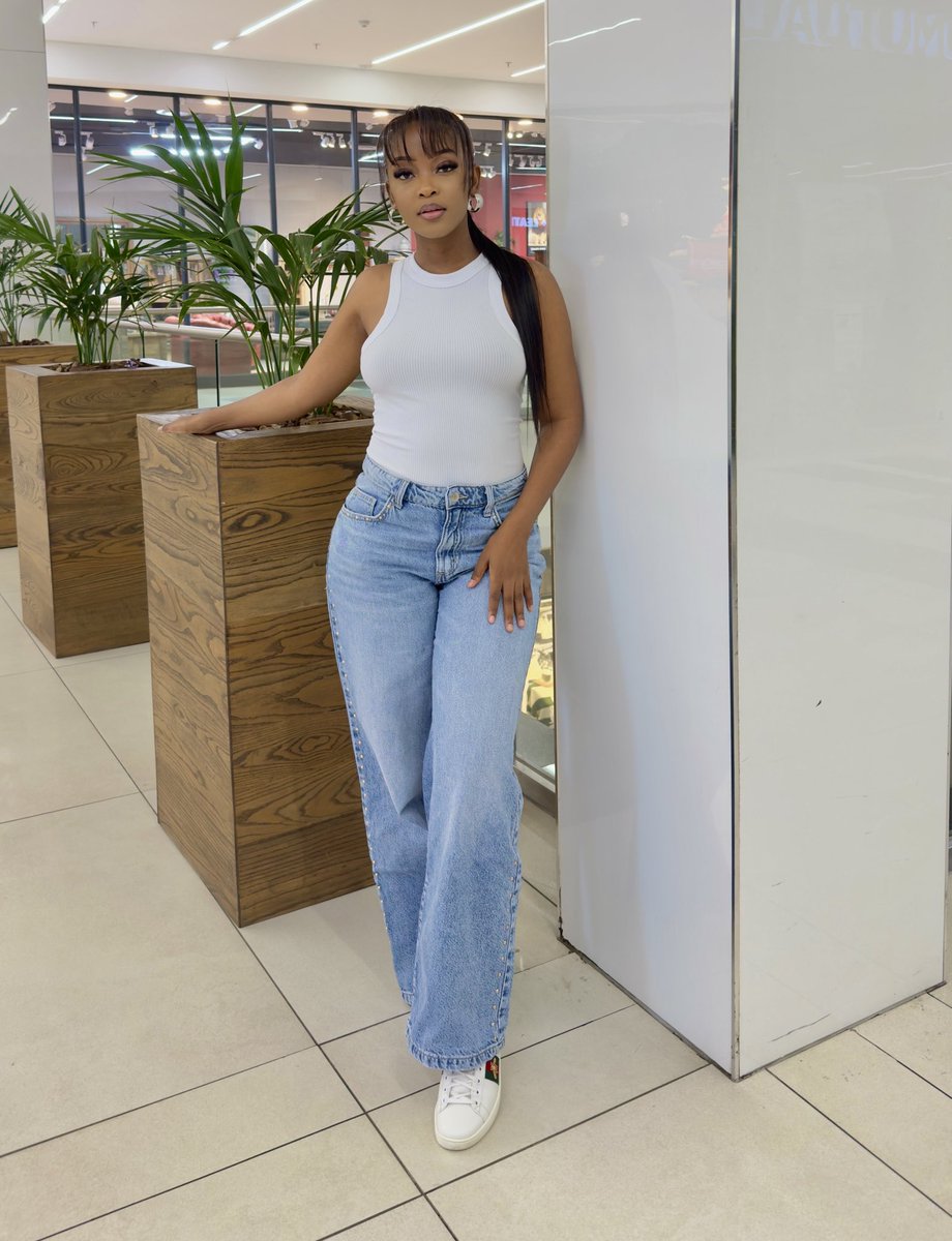 The_real_prechly tweet media