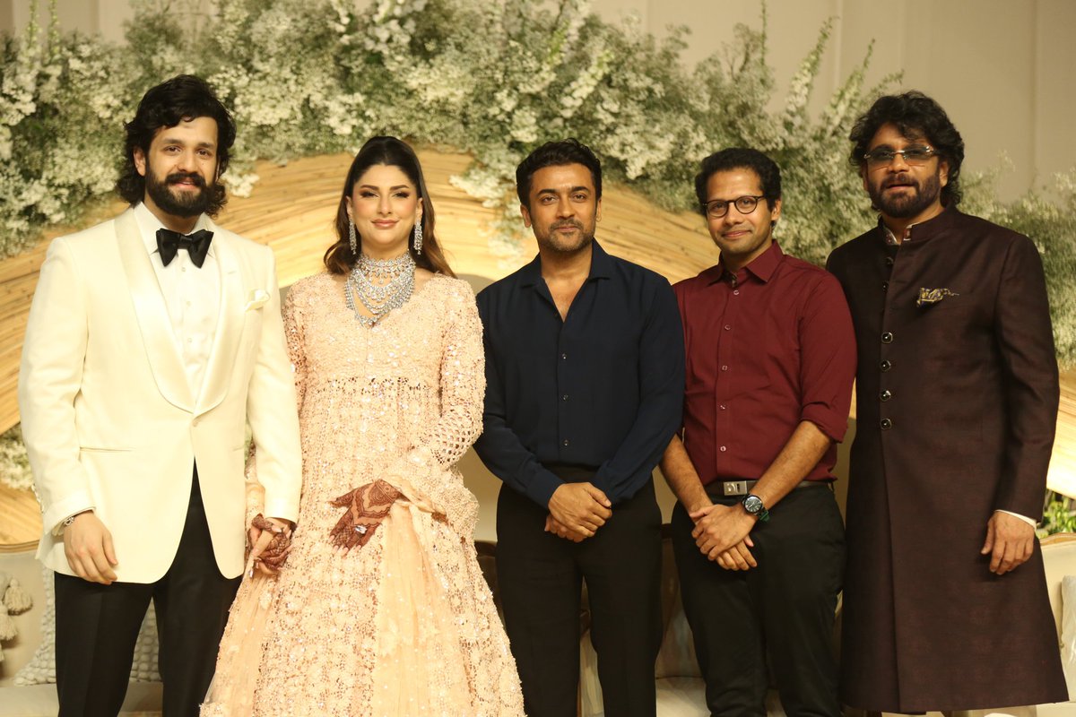 Hari™ (@hari_socialist) on Twitter photo • <a href="/Suriya_offl/">Suriya Sivakumar</a> Anna ❤️ #VenkyAtluri At
#AkhilZainabReception , Hyderabad With <a href="/iamnagarjuna/">Nagarjuna Akkineni</a> | #Suriya46 #TheONE • <a href="/Suriya_offl/">Suriya Sivakumar</a> Anna ❤️ #VenkyAtluri At
#AkhilZainabReception , Hyderabad With <a href="/iamnagarjuna/">Nagarjuna Akkineni</a> | #Suriya46 #TheONE