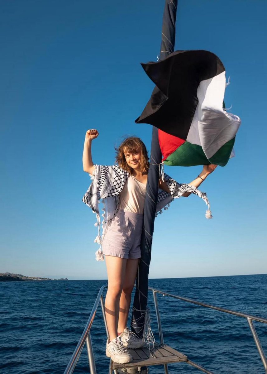 ⚡️🇵🇸Against all odds, Greta steams forth on the high seas to confront the Ziobeast threatening humanity, while the world cowers💪
We wish her well🫶