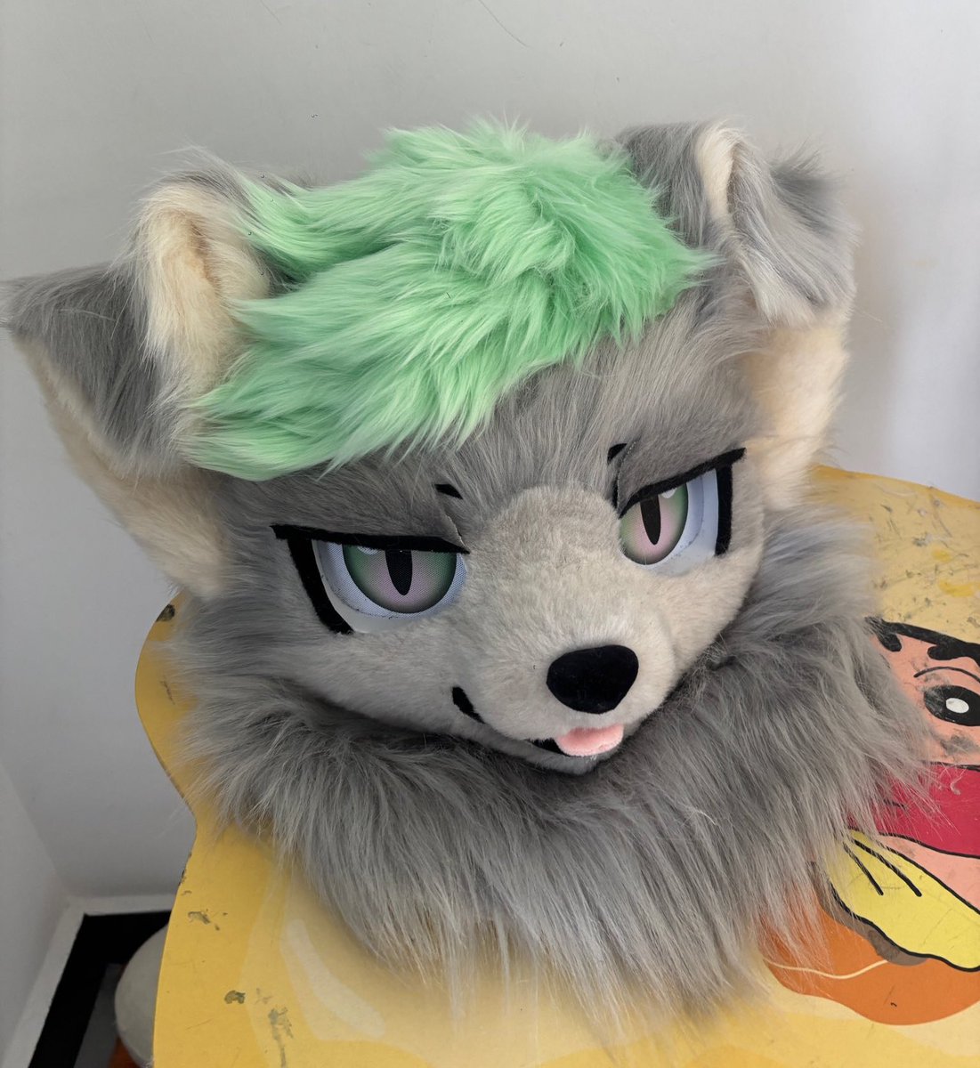大家好~

Haven’t been able to post much for my fursuit recently due to being busy, so I just wanted to update you.

My fursuit Xenon was recently completed few days ago and will be on his way soonz I’m really excited for this as you are, can’t wait to wear him~

🧵: <a href="/DuDusweet999/">Copper777</a>