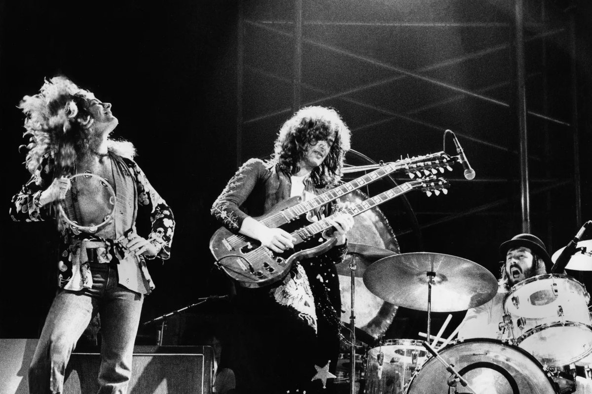 SundayDrivin's tweet photo. #NowPlaying: @ledzeppelin - The Lemon Song

#Listen at https://t.co/M4zz8kR1aO

#60s #70s #ClassicRock #Blues #RockNRoll #Guitar #LedZeppelin #DeepTracks

@RobertPlant @JimmyPage 

The #SundayDrive on @DeepNuggets #Radio - #TurnOnTuneInDropOut! https://t.co/a6CdT99ozx