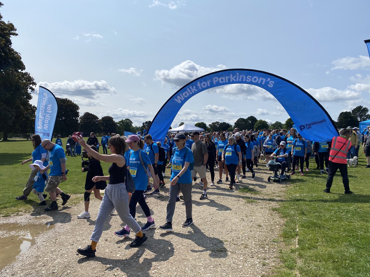 profdaviddexter's tweet image. As National Volunteering week comes to a close it was great to volunteer with 350 walkers at the @ParkinsonsUK Mote Park walk for Parkinson’s. Walks help raise £9m for our nurse appeal. Further details of walks happening across the UK visit our website events.parkinsons.org.uk/event/walk-par…