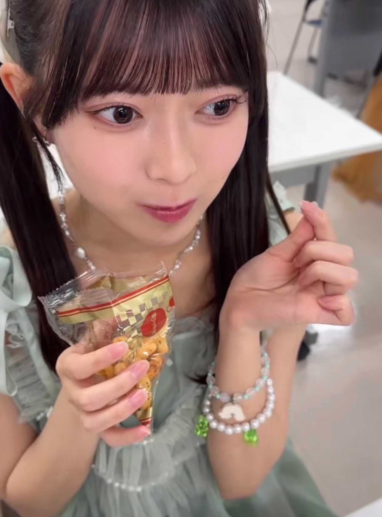 上村麗菜(ロージークロニクル)「2025 ☆5月」 L判 1枚 ［0501-0531］