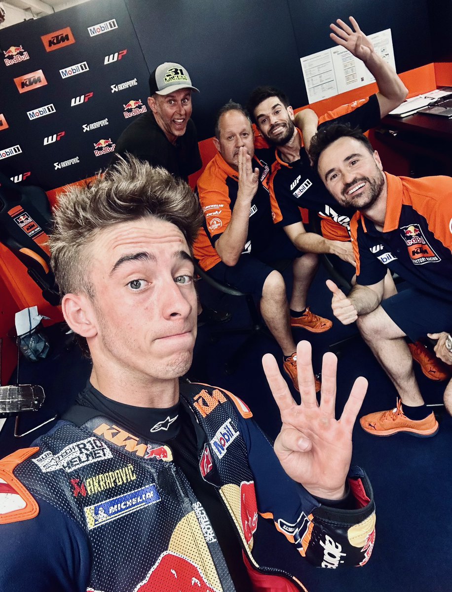 37_pedroacosta's tweet photo. P4🫡 Nice weekend at home 🇪🇸

¡Muchas gracias @AragonMotorLand! 🫶🏻🚀

#AragonGP https://t.co/rYXam1L4wk