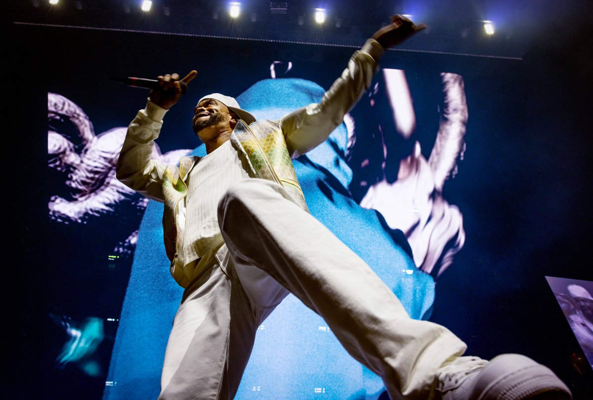 Amazing RUCKUS by <a href="/wu/">Wu</a> #WuTang <a href="/LenovoCenter/">Lenovo Center</a> <a href="/methodman/">methodman</a> #concert #concertphotography More at: newsobserver.com/entertainment/… <a href="/newsobserver/">The News & Observer</a>