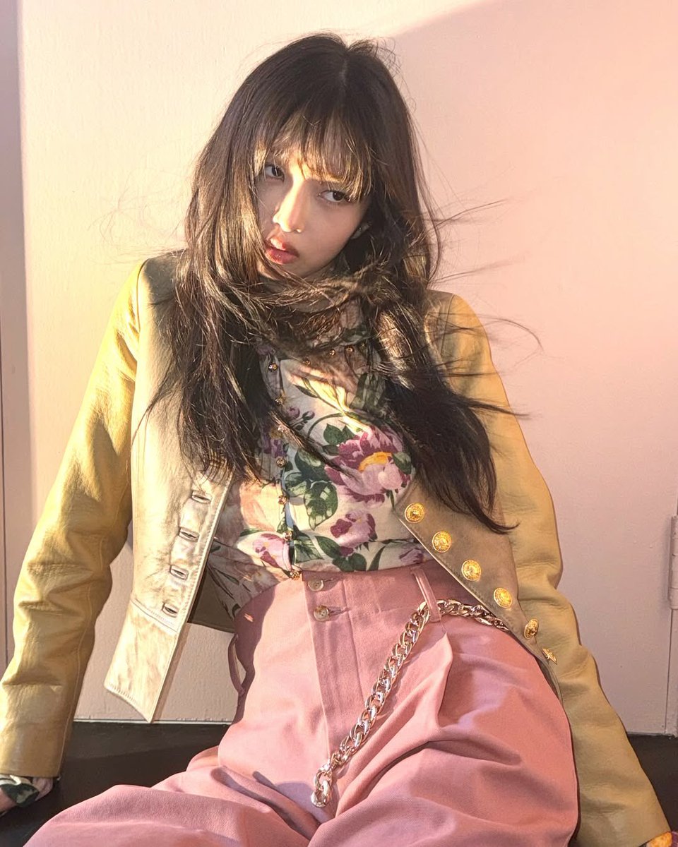ivepics_'s tweet photo. rei instagram update https://t.co/PCf4txY8ro