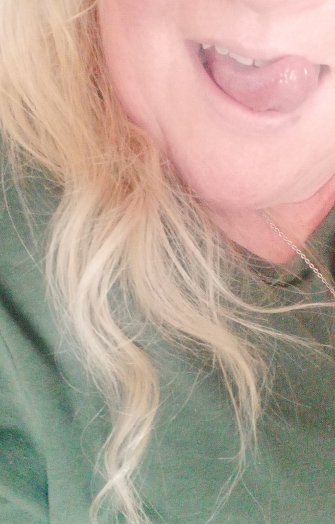 I taste soooo good 😋😘