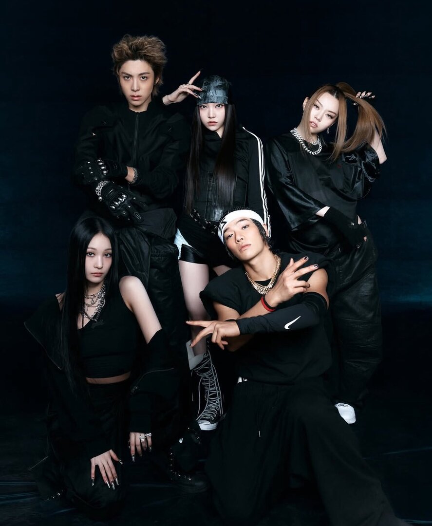 starfess's tweet photo. -star THE BLACK LABEL memperkenalkan ‘ALLDAY PROJECT’, grup campuran baru mereka:

Annie Moon
Bailey
Youngseo 
Jo Woochan 
Tarzzan https://t.co/nx1q8rJKRR