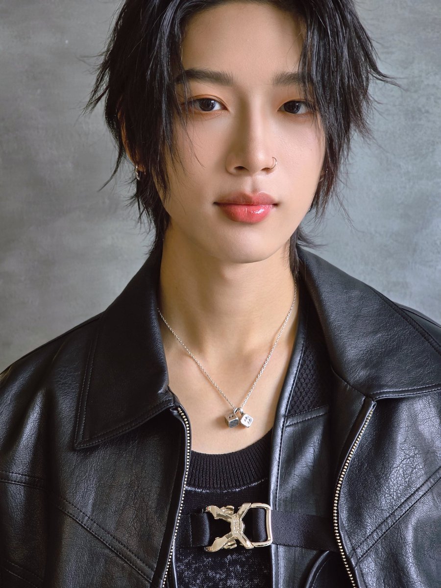 MEWMONKMANK's tweet photo. หล่อเข้มเนอะเธอเนอะ
#NEXnattakit
#Studio7xBUS
#Studio7enterthestage
#mewdoesmakeup https://t.co/BzePmXDdPc