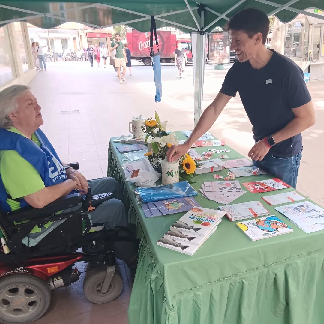 En la cuestación por el DIA MUNDIALde la ESCLEROSIS MÚLTIPLE, XÀTIVA COLABORA con AXEM13 y como SIEMPRE, Marcos Sanchis Fernandez y Wedding Experience by Ruben’s, NO defraudan y aportan su gran solidaridad y voluntariado. A TOD@S, GRACIAS