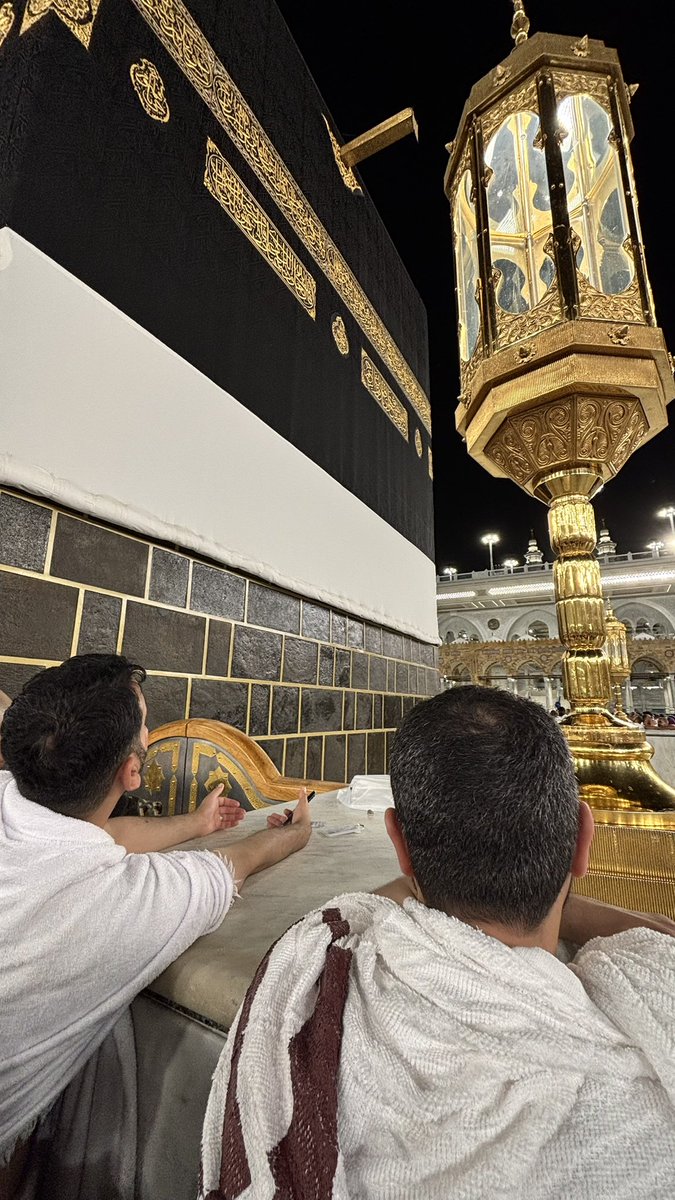 a660_f's tweet photo. الحمدلله رب العالمين
طاب اللقاء وقرت العين 🕋📿🤍✨ https://t.co/qy2Zzpgiiq