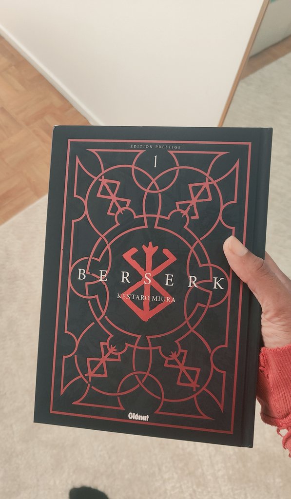 nargakiller's tweet photo. En possession du Graal, cette édition est vraiment incroyable 🤩 https://t.co/noRpCwbofS