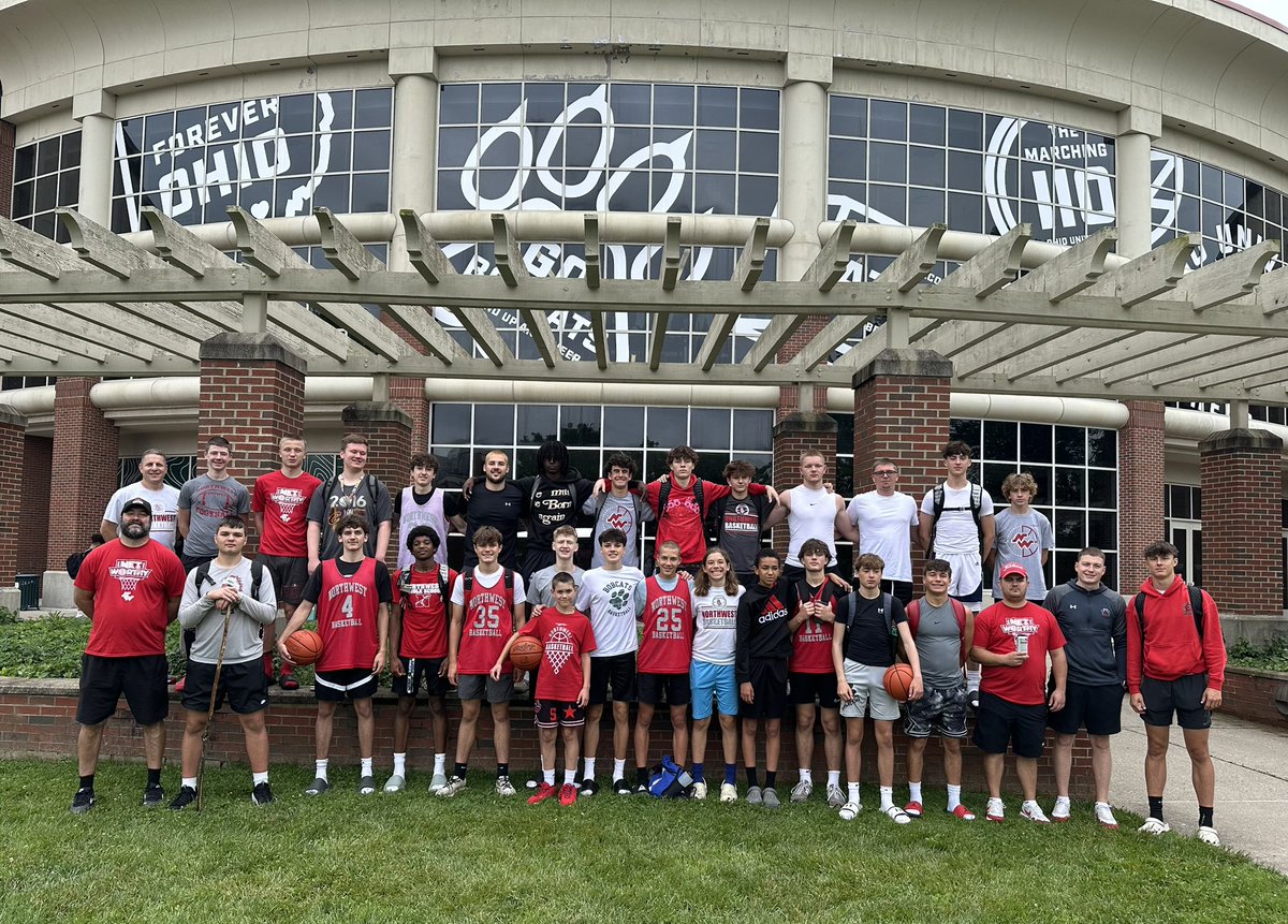 Thank you <a href="/OhioMBasketball/">Ohio Men’s Basketball</a> and <a href="/JeffBoals/">Jeff Boals</a> for a great weekend of 🏀 at Ohio U‼️