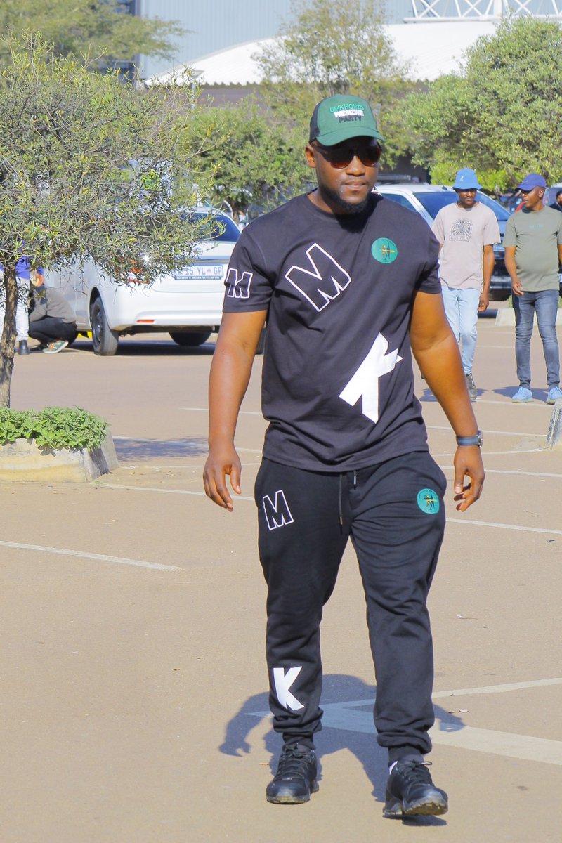 General Soshangane we MK (@manpowergoodwi1) on Twitter photo The civil society is faceless,we are not💚🖤 and we are unapologetic when we say the revolution will not be delayed by two arrogant individuals <a href="/DZumaSambudla/">Hon. Dudu Zuma-Sambudla</a> and <a href="/ndunankuluMfeka/">Nduna Phumlani kaMfeka</a> not in our life time never!!! The civil society is faceless,we are not💚🖤 and we are unapologetic when we say the revolution will not be delayed by two arrogant individuals <a href="/DZumaSambudla/">Hon. Dudu Zuma-Sambudla</a> and <a href="/ndunankuluMfeka/">Nduna Phumlani kaMfeka</a> not in our life time never!!!