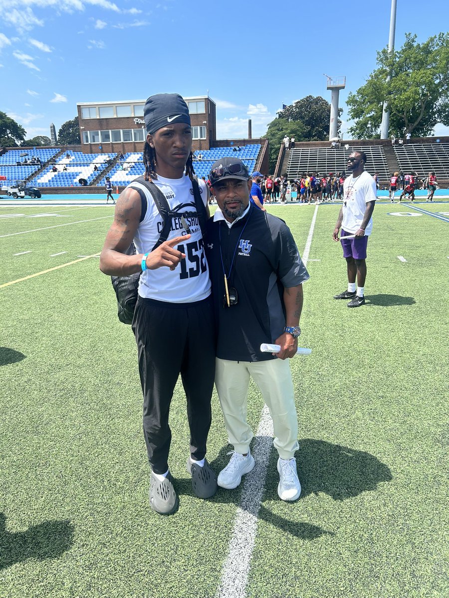 Don Spillers lll (@donspillers14) on Twitter photo Blessed to receive an offer from Hampton university <a href="/KC_CoachTP/">Coach Terel Patrick</a> <a href="/ryanobleness/">Ryan O'Bleness</a> <a href="/AllenTrieu/">Allen Trieu</a> <a href="/Sportsinthed_/">Sports in the D ™</a> <a href="/MIexposure/">Michigan exposure</a> <a href="/DetKingFootball/">Detroit King Football</a> Blessed to receive an offer from Hampton university <a href="/KC_CoachTP/">Coach Terel Patrick</a> <a href="/ryanobleness/">Ryan O'Bleness</a> <a href="/AllenTrieu/">Allen Trieu</a> <a href="/Sportsinthed_/">Sports in the D ™</a> <a href="/MIexposure/">Michigan exposure</a> <a href="/DetKingFootball/">Detroit King Football</a>