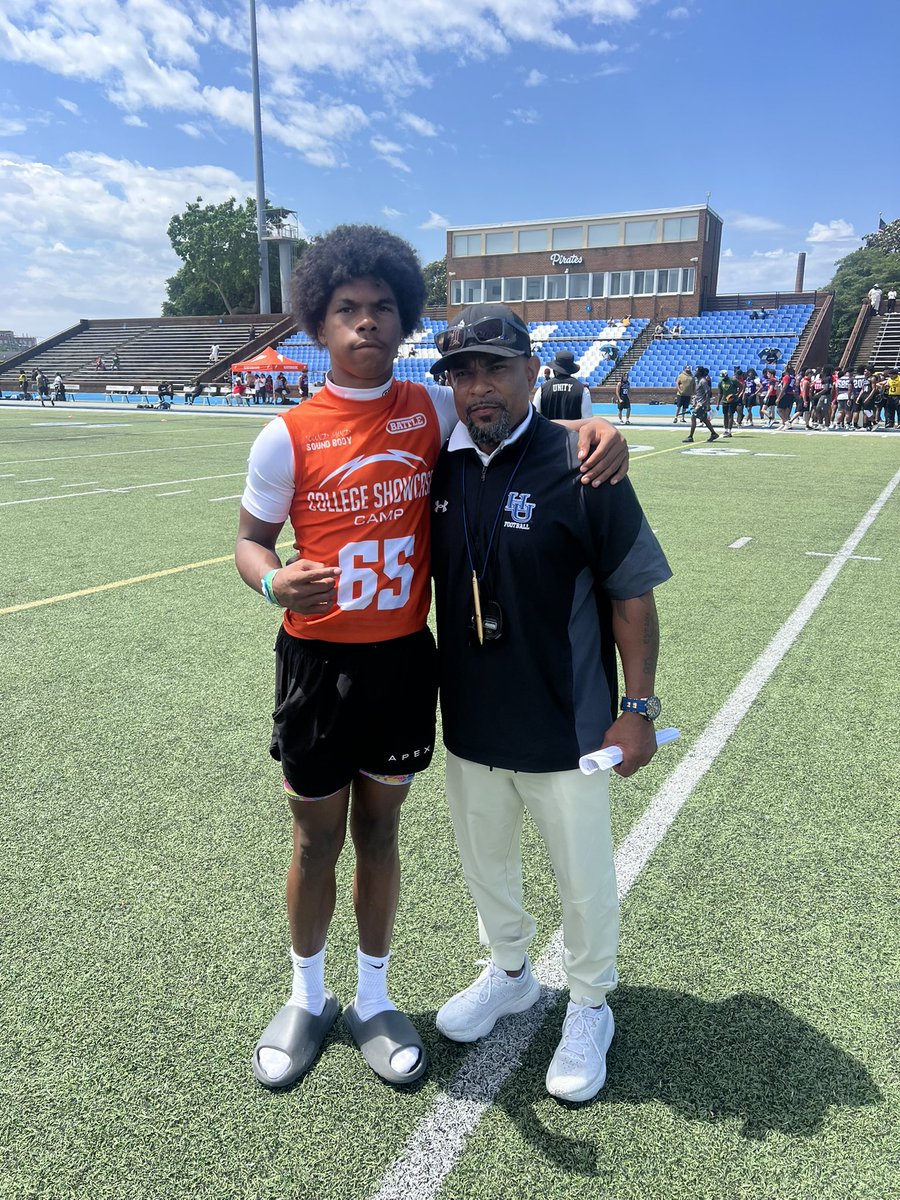 AmirForris3__'s tweet image. After a great conversation with @trent_boykin I am blessed to receive a offer from Hampton University @KC_CoachTP @CoachBlackwell_ @MarcSutherland_ @TheD_Zone @smsbacademy @DetKingFootball