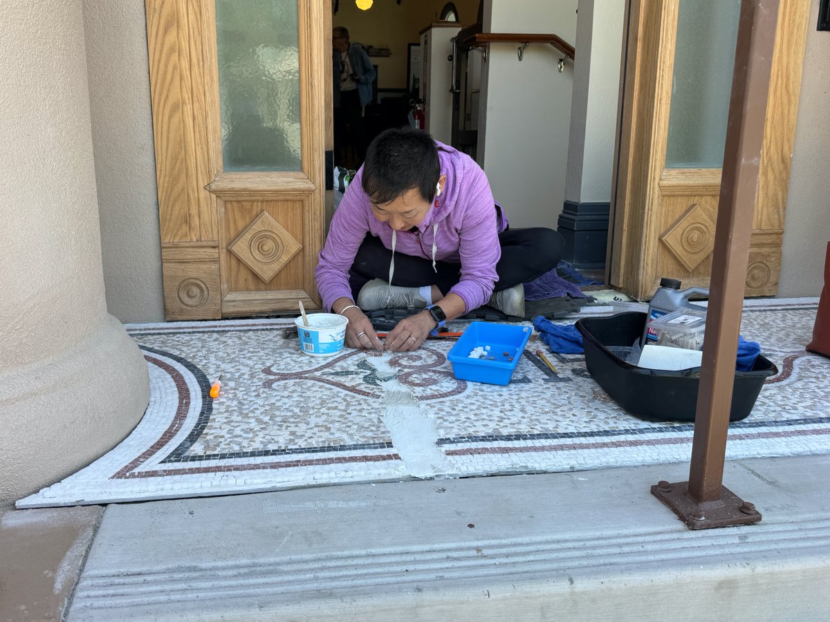 Radio Central progress updates! 🚧

Artist JaYing Wang finished the details on our new mosaic! It took six months to create this masterpiece using all hand-broken marble chips.

Be a part of Radio Central - adopt a brick today. Spots going fast! 🧱
californiahistoricalradio.com/support/donate…