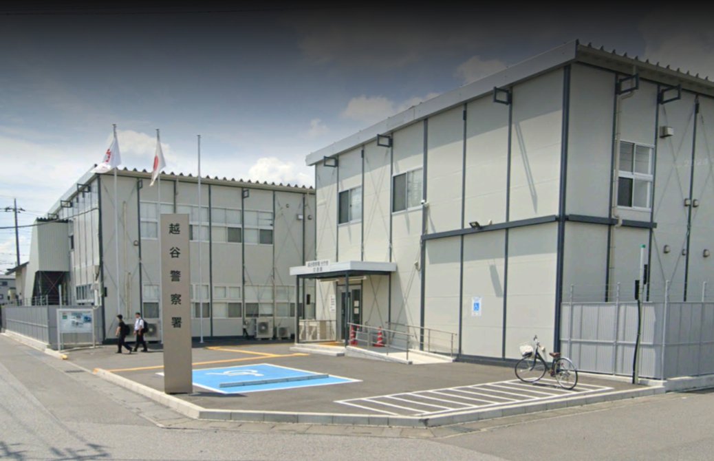 peace.lamplight tweet media