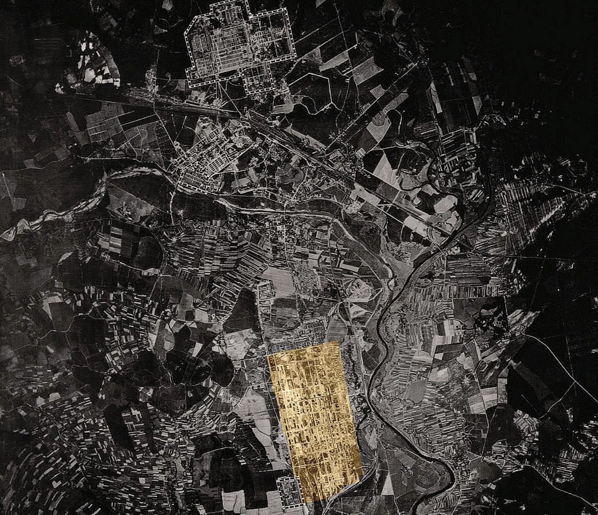 8 June 1944 | Two Polish prisoners escaped from Work Detail No. 200 employed at the construction site of the Buna-Werke plant: Bronisław Wieczorek (b. 13 June 1921), prisoner no. 612, deported on 14 June 1940, and Leon Woźniak (b. 12 June 1910), prisoner no. 122911, deported on