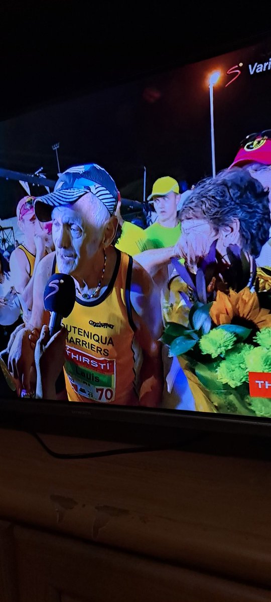 Oom Leuwie 👏👏👏
He has done it again his 50th Comrades Marathon 🙌🙌❤️‍🔥❤️‍🔥

Let's show him some love ❤️ 😍 
#ComradesMarathon2025
Tete Dijana 
Gerda Steyn