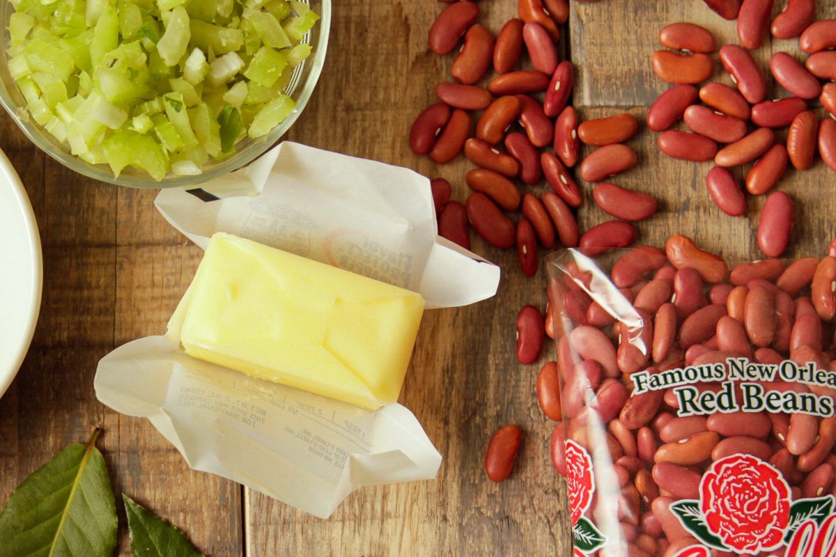 CamelliaBeans's tweet photo. A hotly-debated Red Bean Essential: Butter! π§ What do you think about butter in red beans? π€ Love it? Hate it? Let us know down below! β¬οΈ #RedBeanEssentials #RedBeansDoneRight
https://t.co/gLt7XTDjKI https://t.co/JPExAROt5V