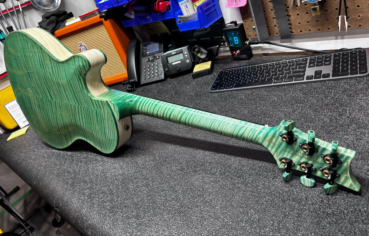 Sweetwater (@sweetwatersound) on Twitter photo A true slice of heaven! 🍋🟩 The <a href="/prsguitars/">PRS Guitars</a> Private Stock Archtop in Key Lime Wrap is as rare as it is bold. You can’t deny the insane craftsmanship.
bit.ly/45ElLOb
#musician #musicgear #prsguitars #guitarist #guitars A true slice of heaven! 🍋🟩 The <a href="/prsguitars/">PRS Guitars</a> Private Stock Archtop in Key Lime Wrap is as rare as it is bold. You can’t deny the insane craftsmanship.
bit.ly/45ElLOb
#musician #musicgear #prsguitars #guitarist #guitars