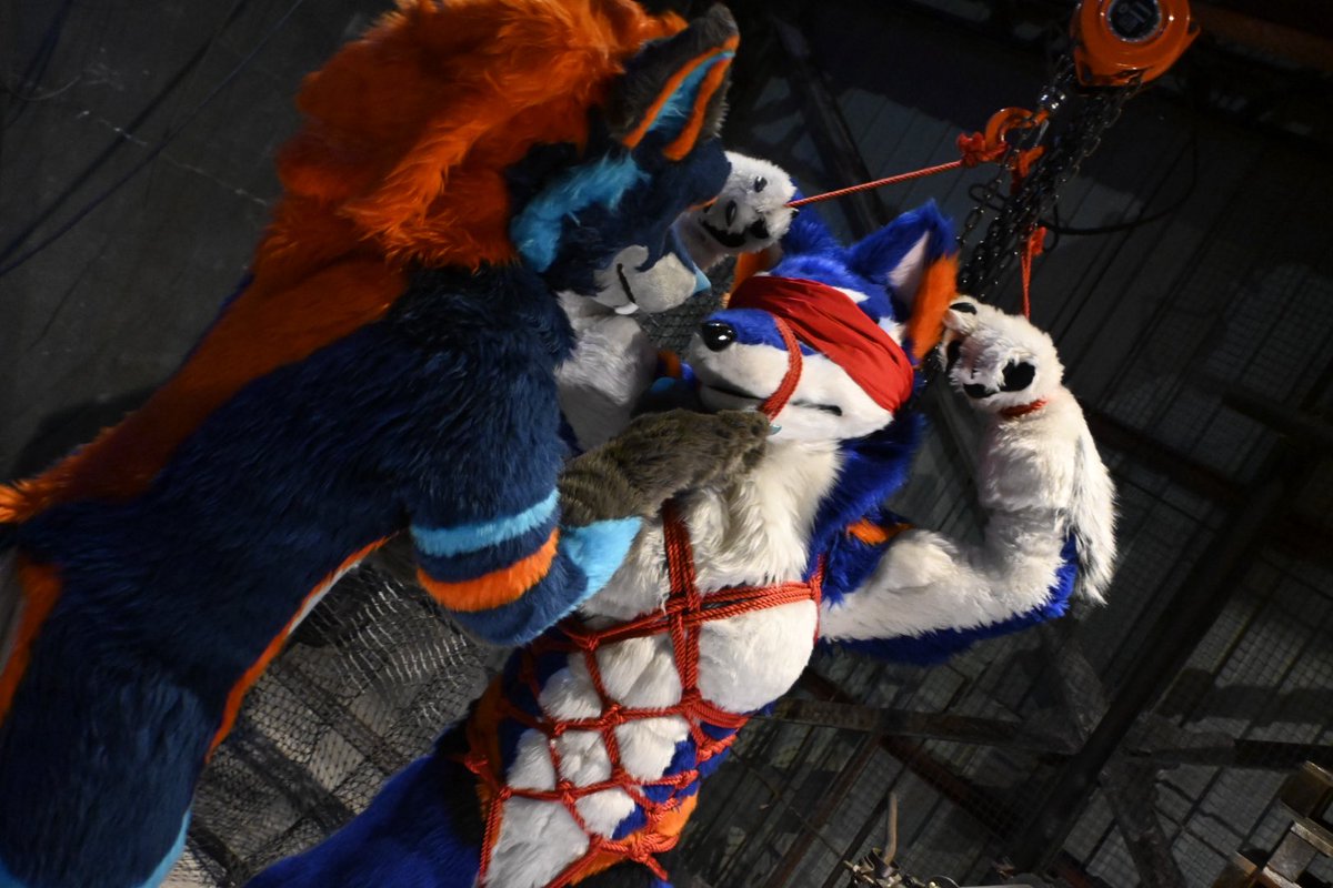 🐺⛓️
#獣身売買2