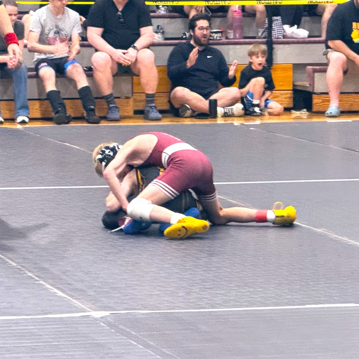 Wolves_WC's tweet image. 🐺 The Wolves are officially underway and they’re looking dialed in and dangerous! 💥 The grind is real, the energy is high, and these wrestlers came ready to battle. Let’s gooooo!! 🖤💛

#WolvesWrestling #SummerKickoffClassic #WeRPR #WolvesOnTheHunt #WrestleModeActivated 🤼‍♂️🔥