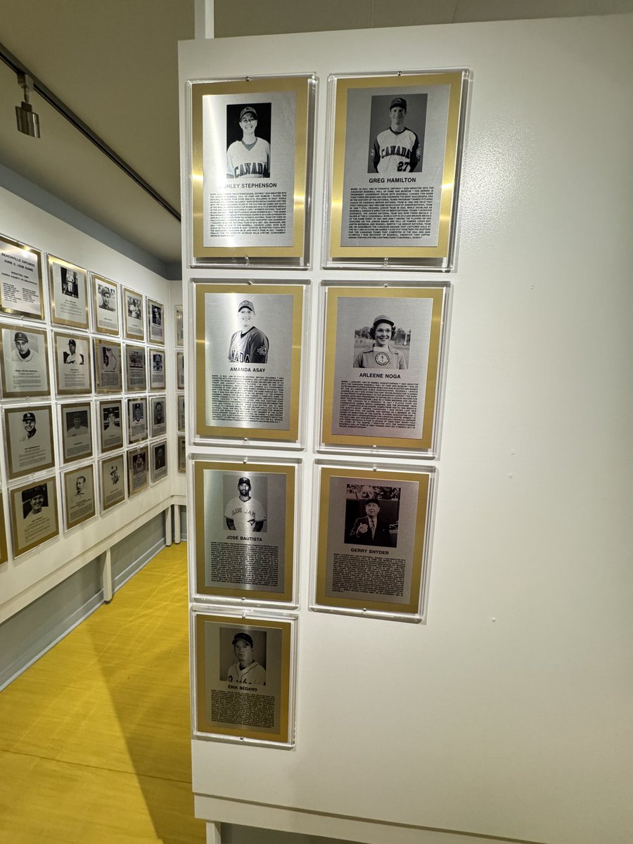 Cdnmooselips33's tweet image. Great weekend in St. Marys Ontario at the CDN baseball HOF weekend. Thanks to all involved for putting on a great show!! Even got to chat with some young players the day after on one of the fields at the Hall. Good luck guys!! @CDNBaseballHOF