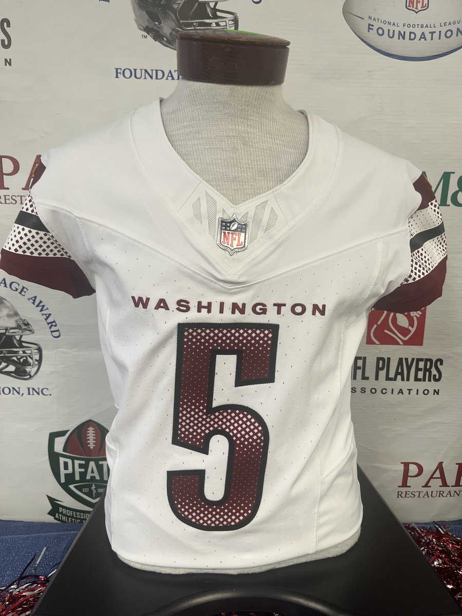 EdBlock's tweet image. Our Father's Day Auction is LIVE 📷 Closes June 10th, 8 PM ET

one.bidpal.net/25fathersday/b…
All proceeds support the abused, neglected, and at-risk youth across the National Courage House Network

Brought to you by @MandT_Bank
#EdBlock #BuildingBlock #NFL #Commanders #Falcons #Auction