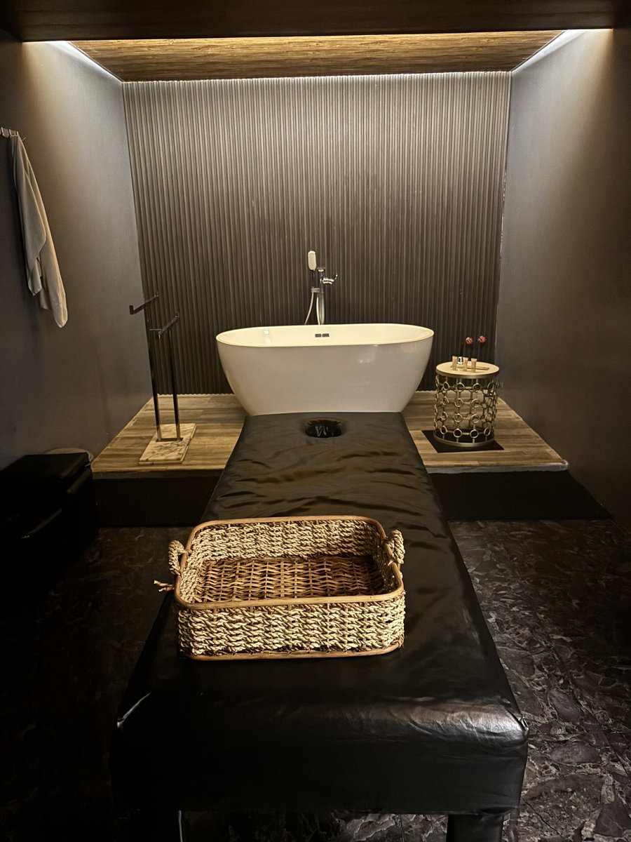 Well pampered tonight. Thank you, <a href="/27shawspa/">27SHAW</a> at Timog Branch